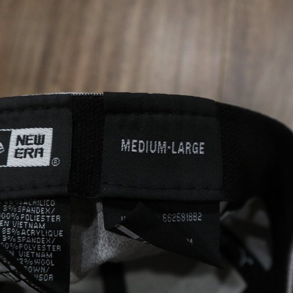 NWT Philadelphia Eagles Fitted Ball Cap Medium-Large - Picture 4 of 4